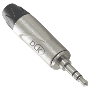 Conector P2 macho stereo 6mm capa injetada.